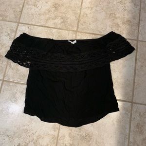 NORDSTROM SOCIALITE black lace off shoulder top M